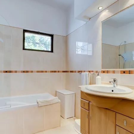 Sequana - Fabulous Spacious Villa
